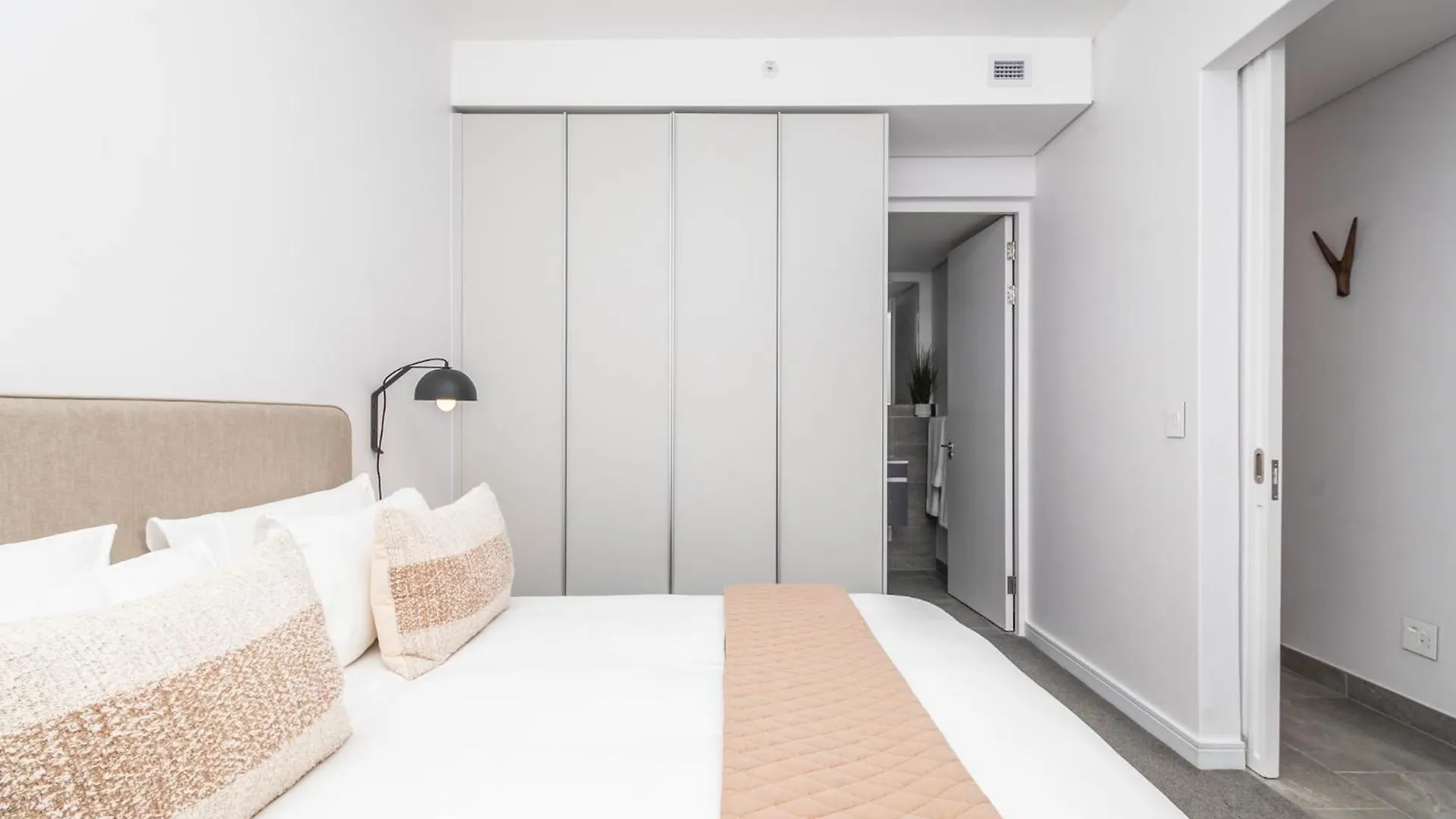 Stylish Urban Retreat At Rubik Διαμέρισμα Κέιπ Τάουν