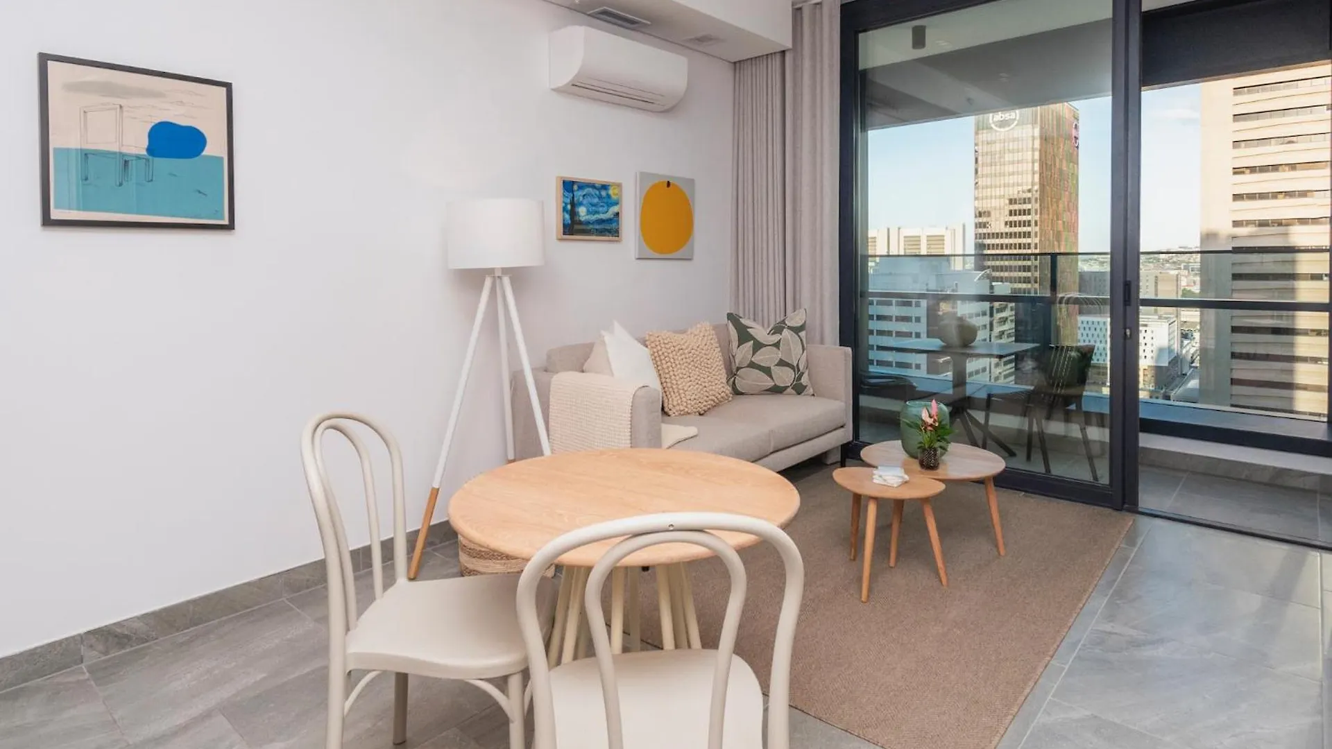 Stylish Urban Retreat At Rubik Διαμέρισμα Κέιπ Τάουν